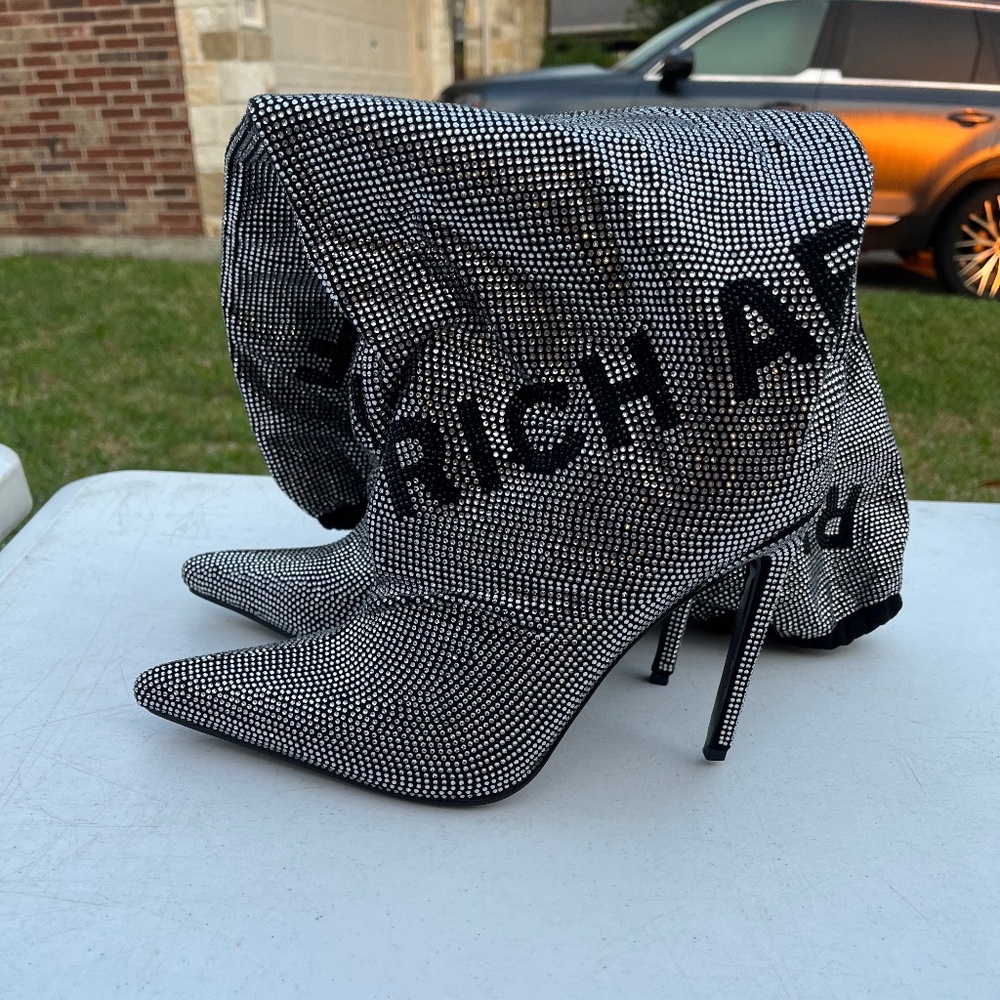 Azalea Rich AF boots